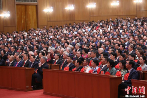 对话“中国侨界杰出人物” 感受榜样的力量