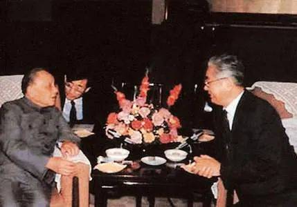 百年建党实业中国｜商科大家荣毅仁