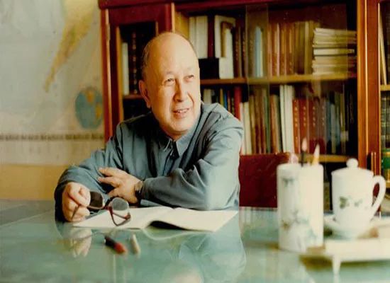 弘扬爱国奋斗精神 建功立业新时代