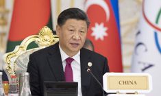 把爱国主义教育作为永恒主题